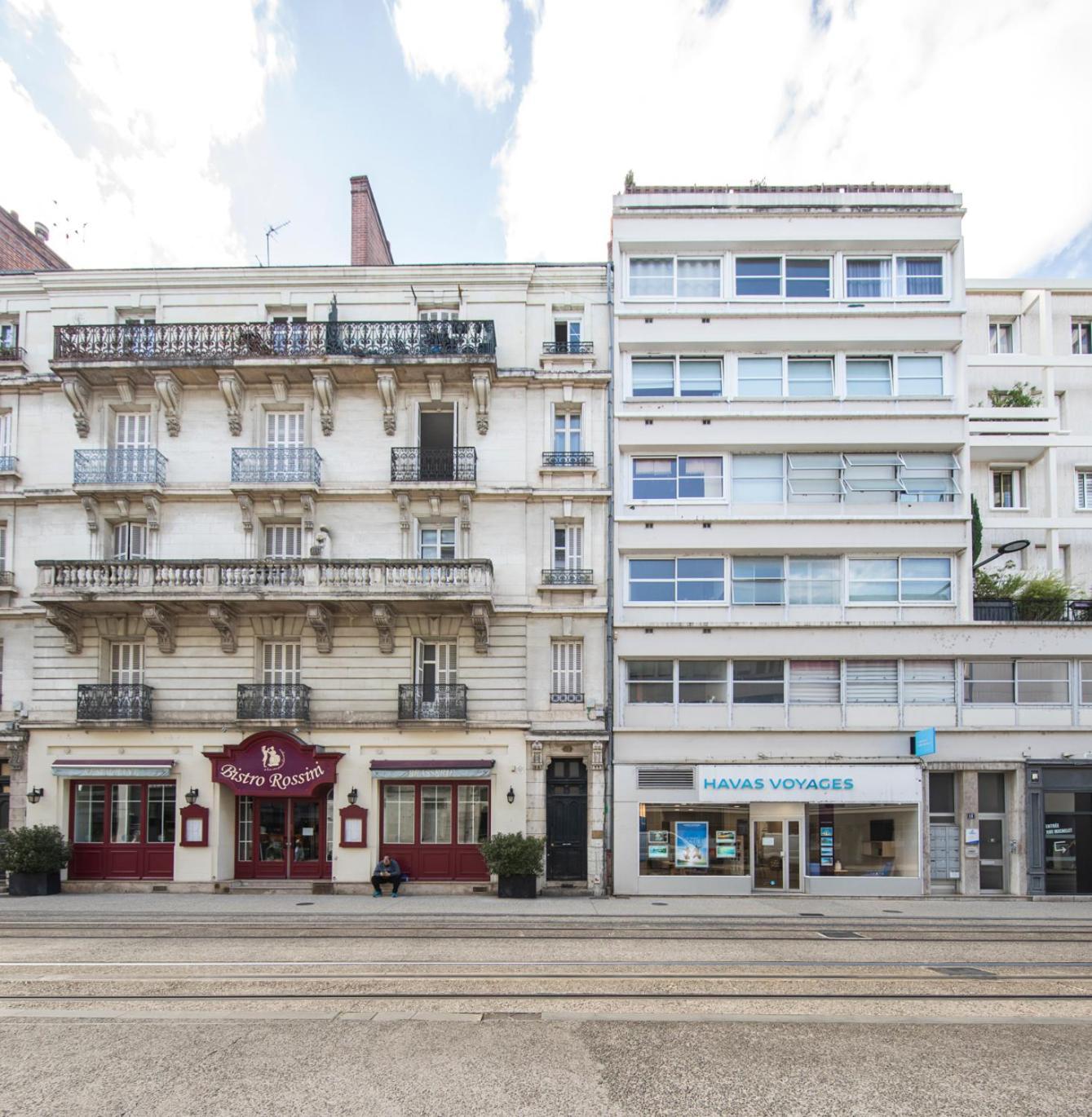 Appartement Avec Balcon A 250 M De La Gare, Hyper Centre Tours Exterior foto